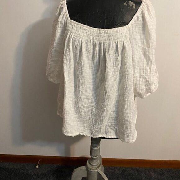 Sanctuary White Real Love Gauze blouse, size 2X - Picture 2 of 4
